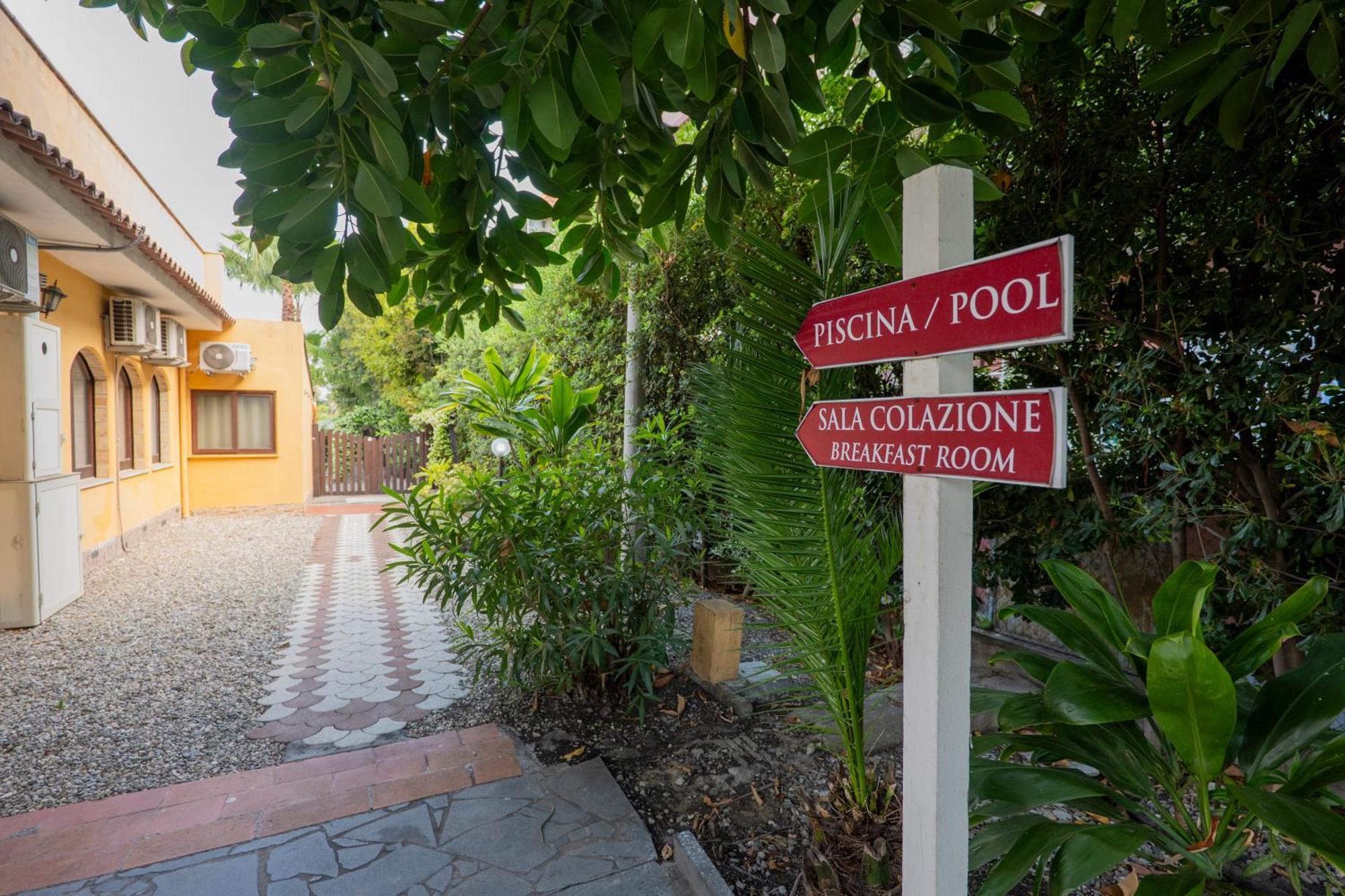 Villa Seta Giardini Naxos Eksteriør billede