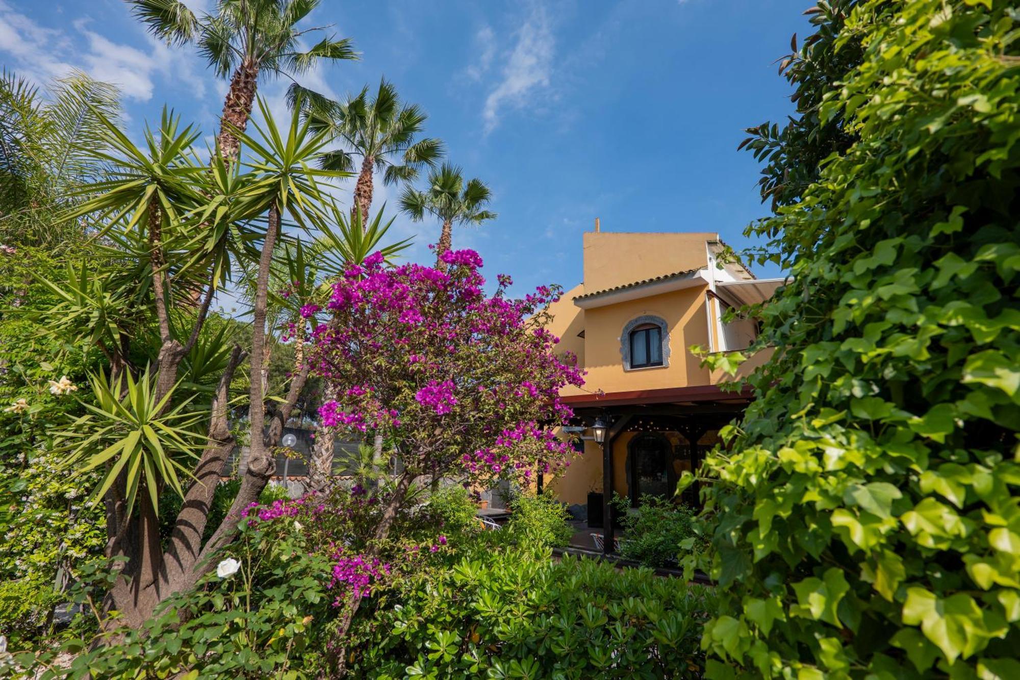 Villa Seta Giardini Naxos Eksteriør billede